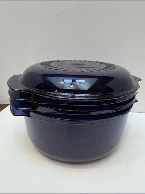 Tupperware stack microwave cooker / steamer